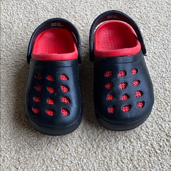 capelli new york crocs